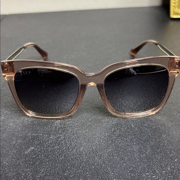 Diff Bella Square Sunglasses Eyewear Classic main image 4